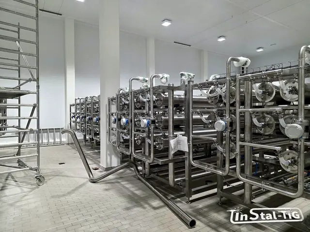 Moduły filtracji membranowej z orurowaniem i stelażami ze stali nierdzewnej